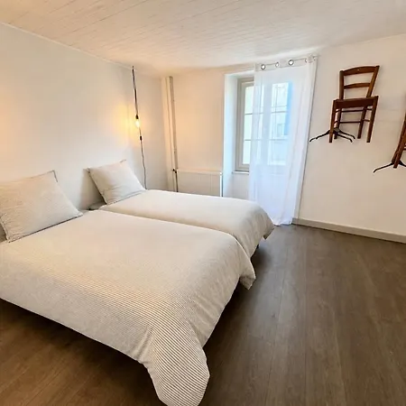 בית הארחה Chez Le Sabotier, Et Confortable